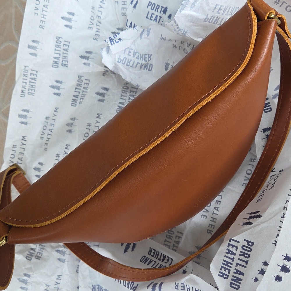 Portland Leather Goods Tan Leather Crossbody Bag - Picture 6 of 11